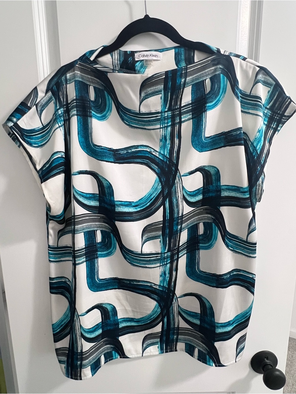 Calvin Klein White Top with Teal and Black Brushstroke Print